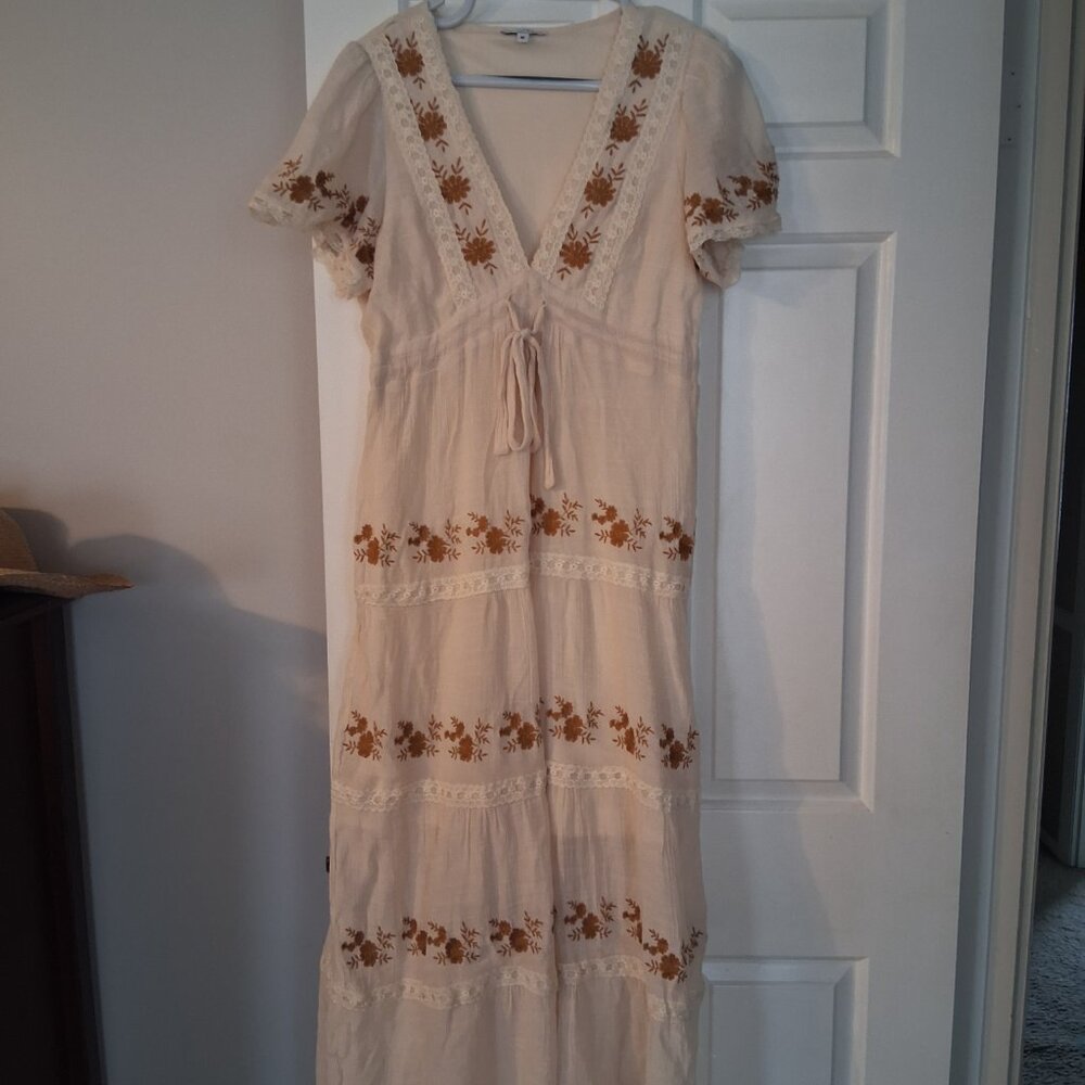 Baltic Born white summer dress, size M (EUC)
